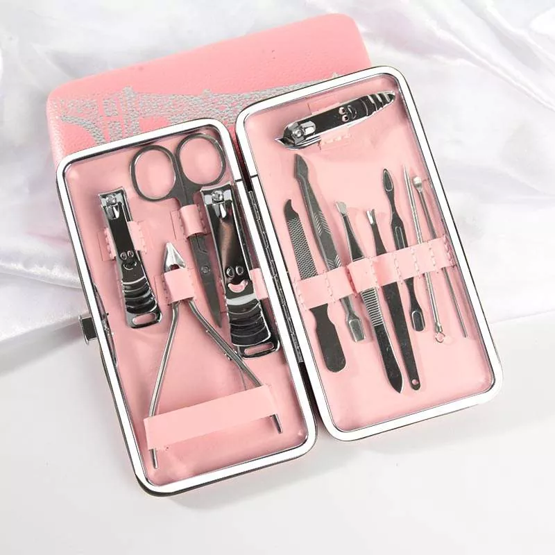 لماذا يعتبر مبرد الأظافر الكريستالي ألطف على الأظافر الطبيعية